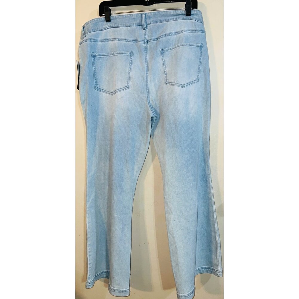 New Destination Maternity Light Wash Flare Jeans XL - Picture 2 of 2